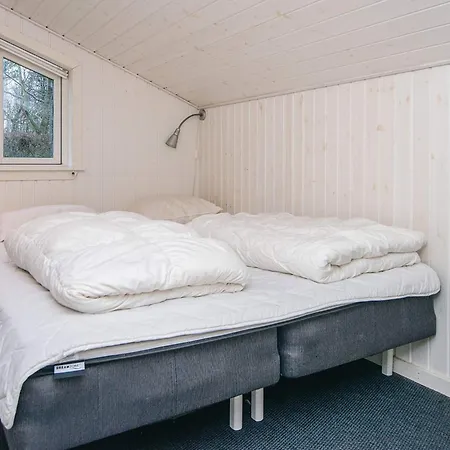 5 Person In Hemmet